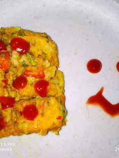 ऑम्लेट चीज ब्रेड (omelette cheese bread recipe in marathi) रेसिपी चे मुख्य फोटो