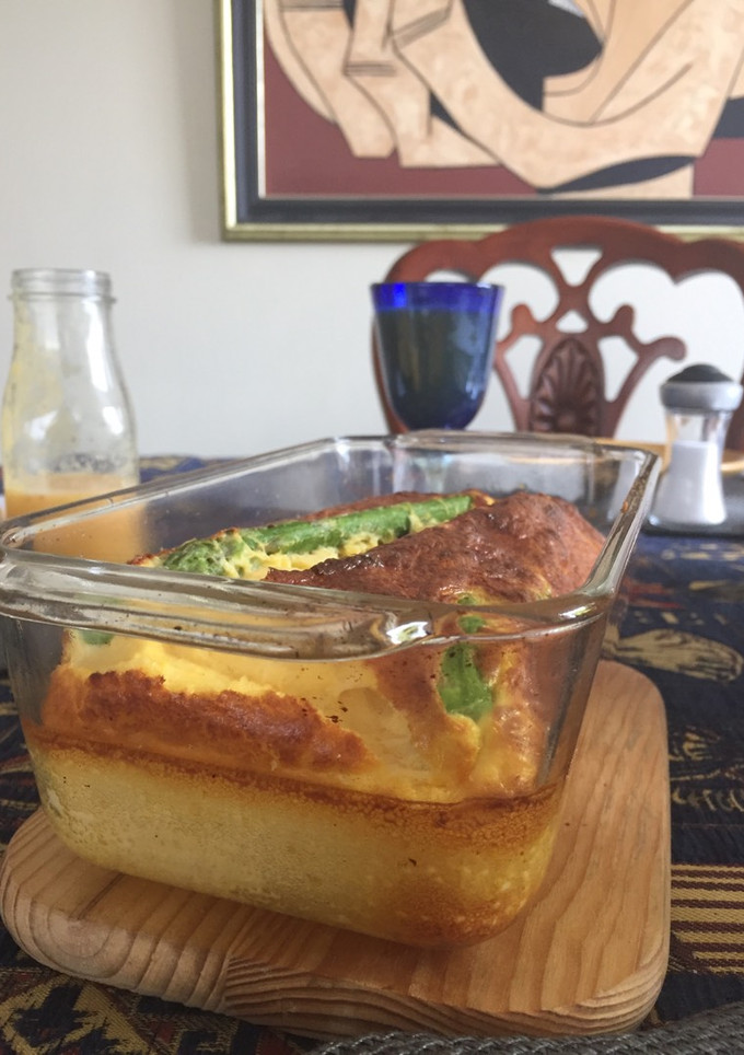 Una foto de Huevos batidos con espárragos