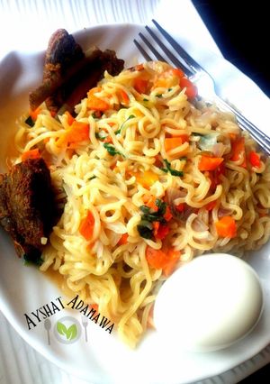 A picture of Noodles jollof.