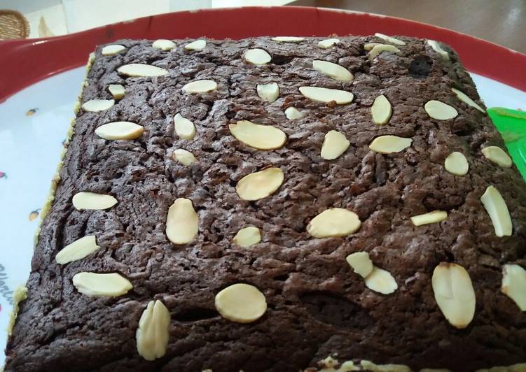 Langkah Mudah untuk Membuat Fudgy Brownies Shiny Crust yang Sempurna