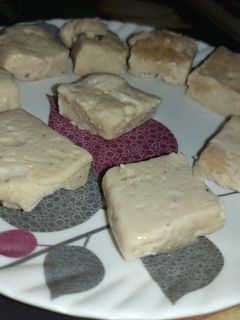 ছানা ক্ষীরের সন্দেশ (chaana kheerer sondesh recipe in Bengali) রেসিপির প্রধান ছবি