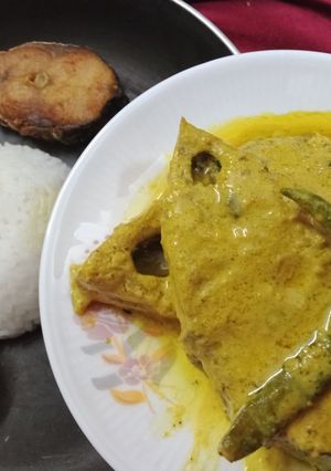 গন্ধরাজ ভাপা ইলিশ(Gandhoraj bhapa ilish recipe in bengali) রেসিপির প্রধান ছবি