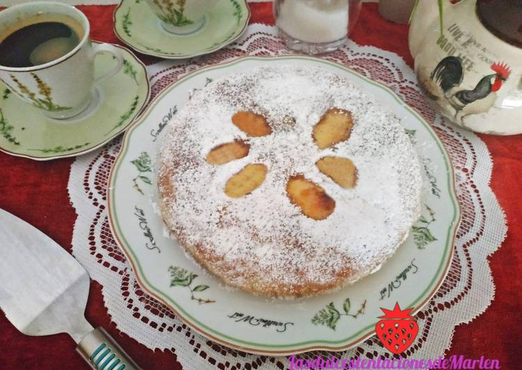 Bizcocho de manzana en sartén