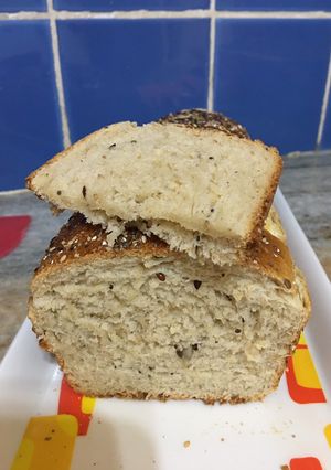 Una foto de Pan lactal con masa madre.🍞Receta de Norali !!