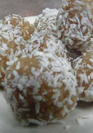 Una foto de Bombones o trufas de coco a mi estilo 😃☺