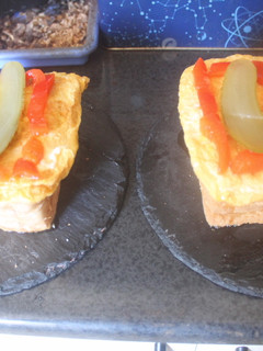 Una foto de Montaditos fríos