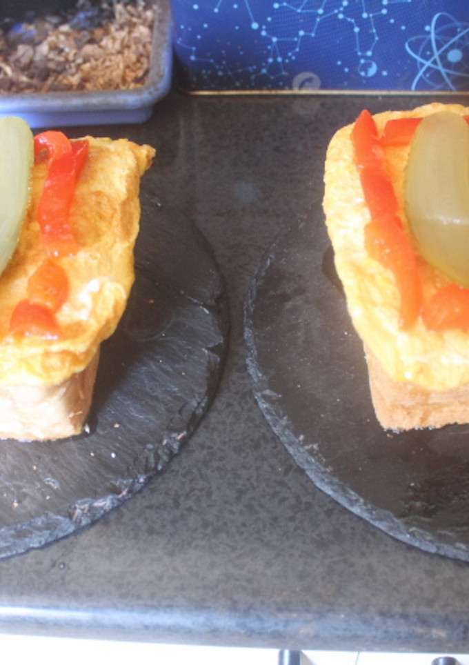 Una foto de Montaditos fríos