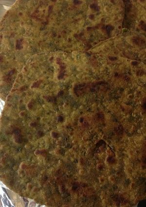 A picture of Methi na Dhebra.