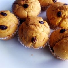 A picture of Lemon and vanilla muffins.