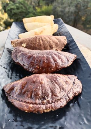 A picture of Chocolate gujiya.