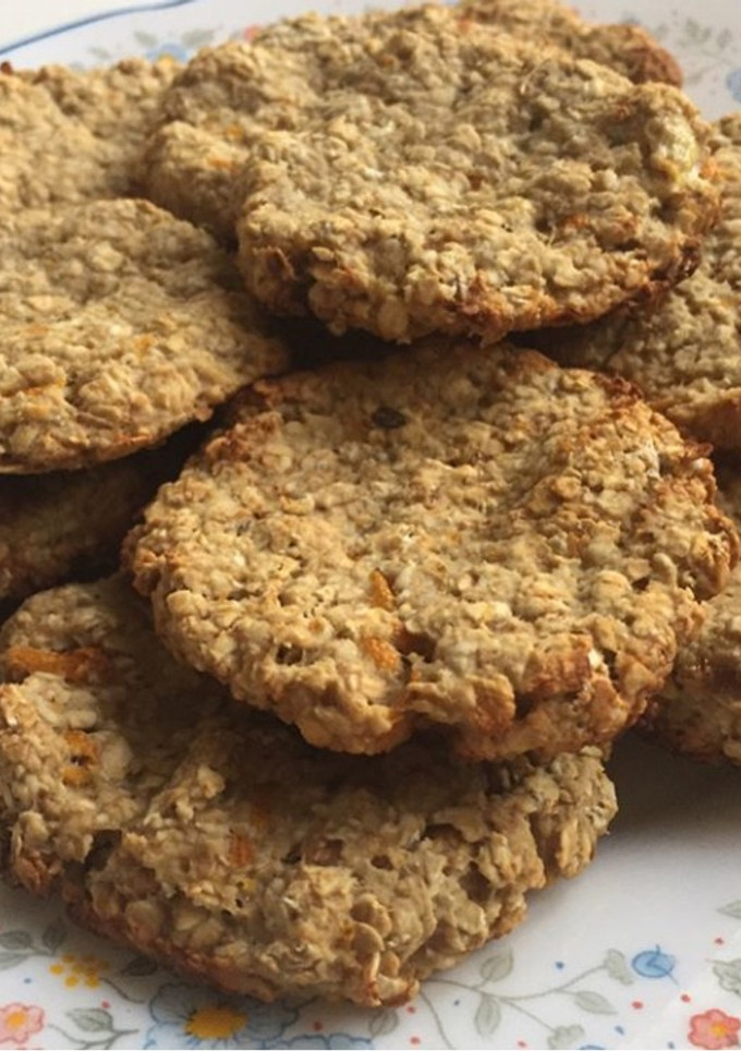Una foto de Galletas de banana, avena y naranja