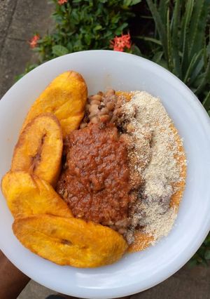 A picture of Beans with Plantain.
