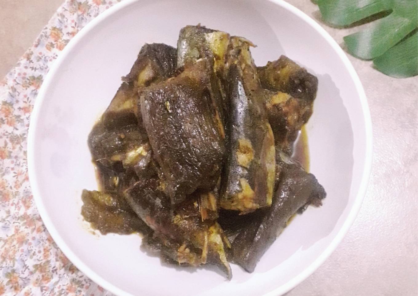 Ikan salem+terong ungu kukus masak saus tiram kuning