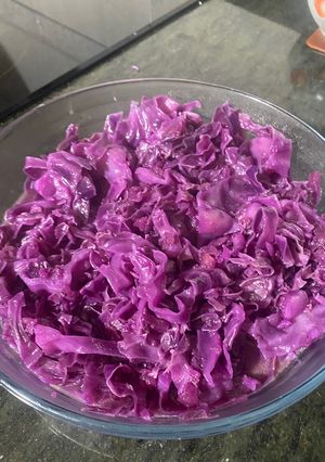 Una foto de Col lombarda con manzana en Thermomix (guarnición)