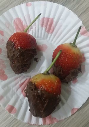 صورة لوصفة فراولة بالشوكولاتة