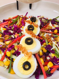 A picture of Knorr Crunchy Salad.