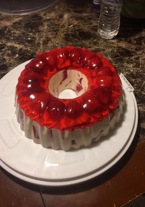 Una foto de Gelatina de leche y fresa