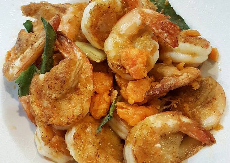 Resep: Udang goreng telur asin yang Lezat
