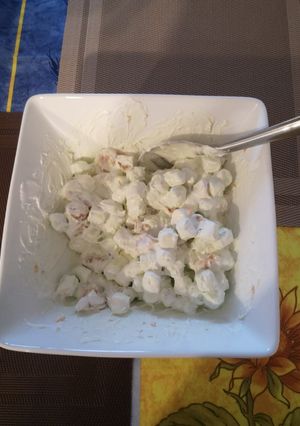 A picture of Pistachio Marshmallow Fruit Dessert.