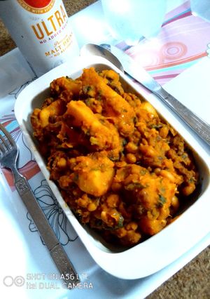 A picture of Amaranthus Flavoured Porridge Beans and Yam 😘.