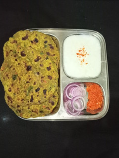 મિક્સ વેજ ઢેબરા (Mix Veg Dhebra Recipe In Gujarati) રેસીપી મુખ્ય ફોટો