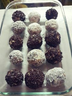 Una foto de Trufas de galletas o de bizcochos dulces