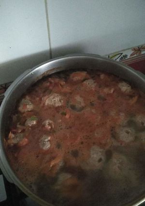 O poză a rețetei Ciorbă de perișoare din miez de nucă.