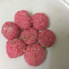 A picture of Suji ladoo.