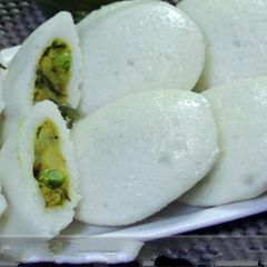 A picture of Stuffed masala idli.