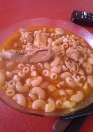 Una foto de Guiso de Pollo♡ Súper fácil y económico..🤗