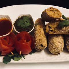 A picture of Cheesy chicken finger Kabab.