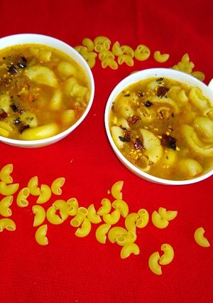 A picture of Mexican soup.