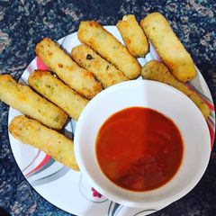 A picture of Veggie Fingers.
