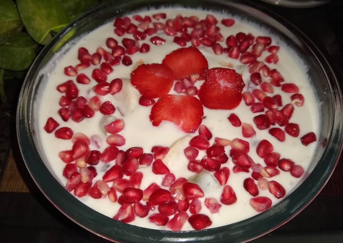 Mixed fruit raita