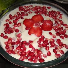 A picture of Mixed fruit raita.