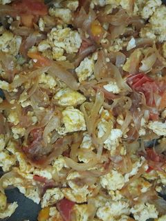 முட்டை பொடிமாஸ் (Muttai podimass recipe in tamil) செய்முறை முக்கிய புகைப்படம்
