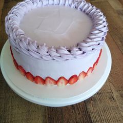 A picture of Strawberry cake #flourchallenge.