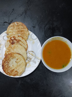 A picture of Farali cucumber Uttapam and Pumpkin Sambhar.