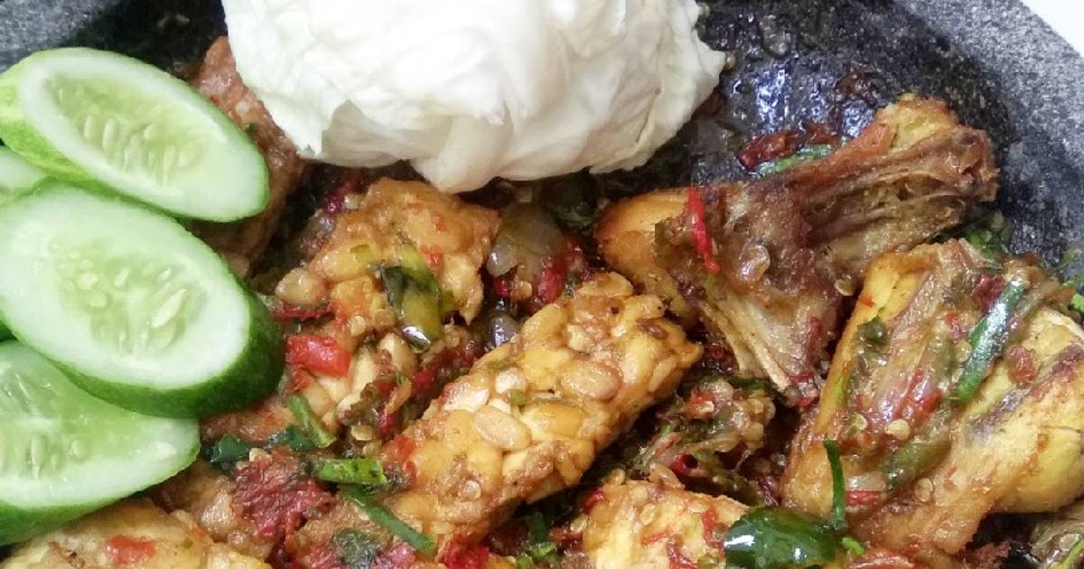 Resep Sambel Terasi Daun Jeruk Penyet Tempe Ayam Oleh Dewi Saraswati