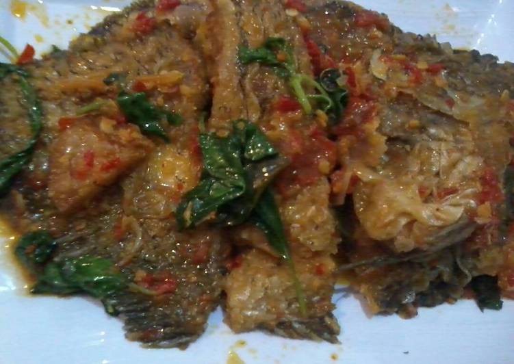 Resep Gurame goreng Rica kemangi yang sempurna