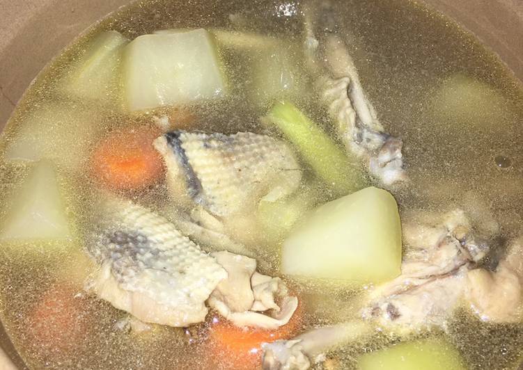 Sup Ayam Pepaya Muda Wortel Lada Putih (slow cooker)