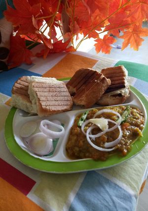 A picture of Pav bhaji.