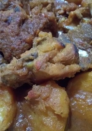 A picture of Chicken curry.