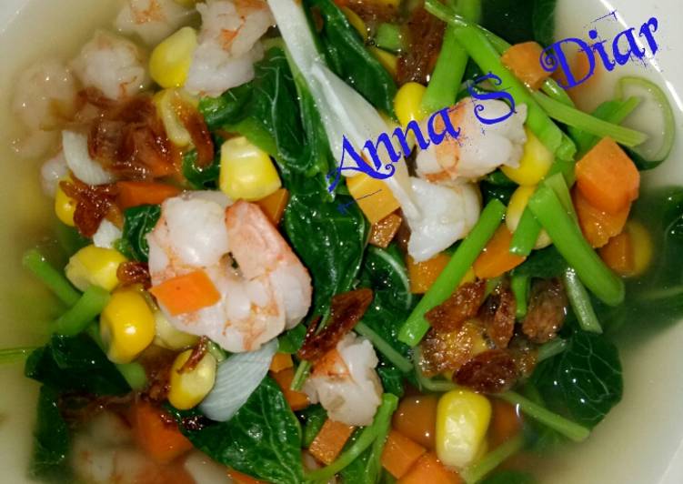 Resep Sayur Bayam Mix Wortel, Jagung Manis &amp; Udang yang Menggugah Selera