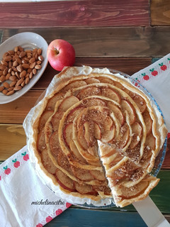 Foto di Torta di mele con mandorle in pasta sfoglia 🍎