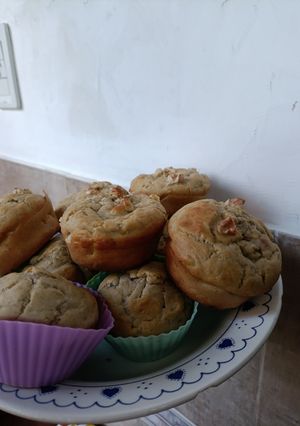 Una foto de Muffins de banana y nuez! para bebés y niños