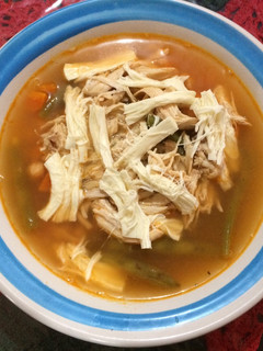 Una foto de Caldo tlalpeño