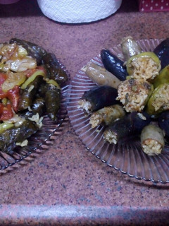 صورة لوصفة محشي باذنجان وفلفل وورق عنب 😋🍲🌱