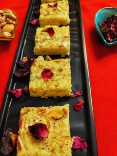 कलाकंद (kalakand recipe in hindi) रेसिपी मुख्य फोटो