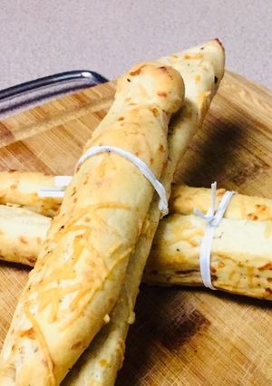 A picture of Black pepper and Parmesan Grissini.